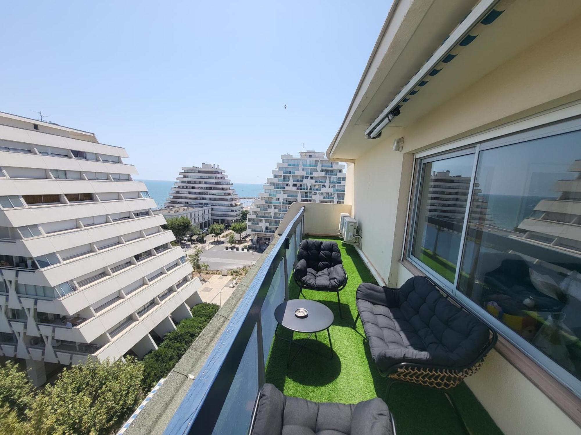 Apartment Lumineux Avec Vue Sur A 50 M De La Et Du Centre *