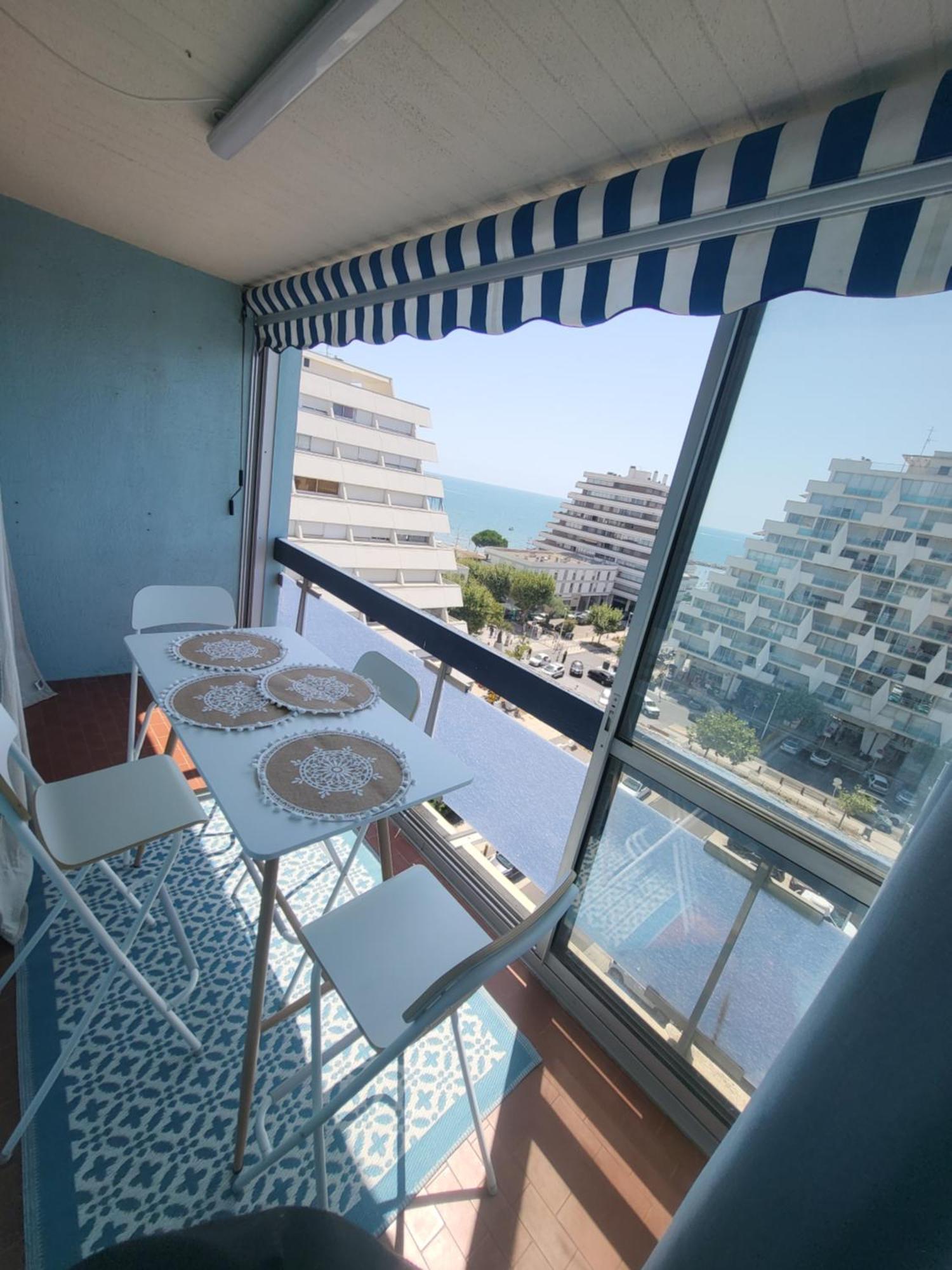 Apartment Lumineux Avec Vue Sur A 50 M De La Et Du Centre *